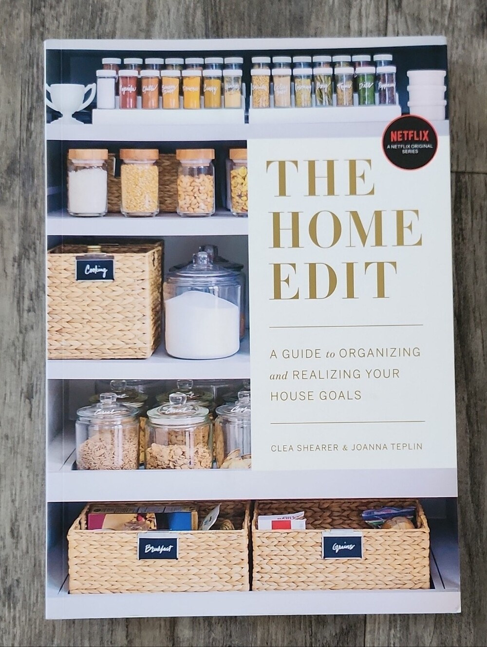 The Home Edit Softcover Book Guide To Organizing Shearer & Teplin